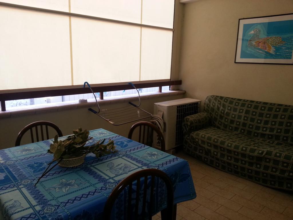 Reggio Central House Low Cost Per 4 Reggio di Calabria Zewnętrze zdjęcie